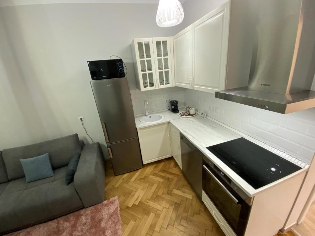 Boem 2 Sibiu Old Town Apartment Luaran gambar