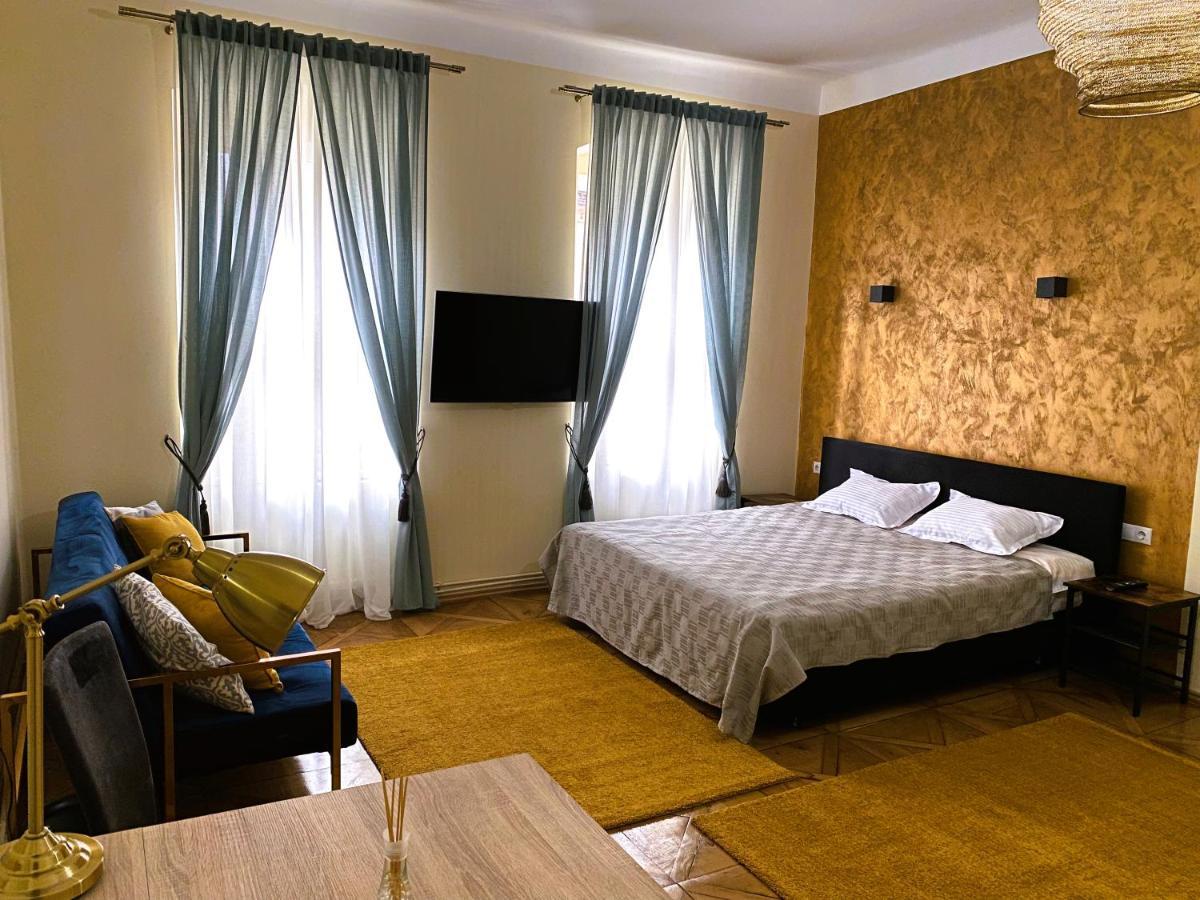 Boem 2 Sibiu Old Town Apartment Luaran gambar