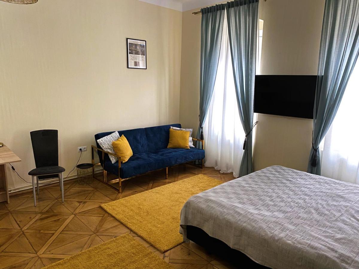 Boem 2 Sibiu Old Town Apartment Luaran gambar
