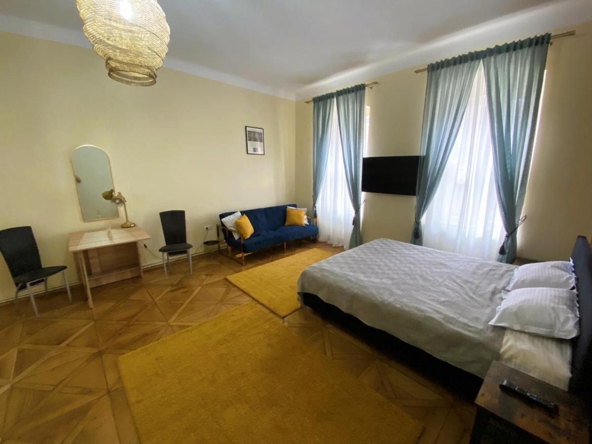 Boem 2 Sibiu Old Town Apartment Luaran gambar