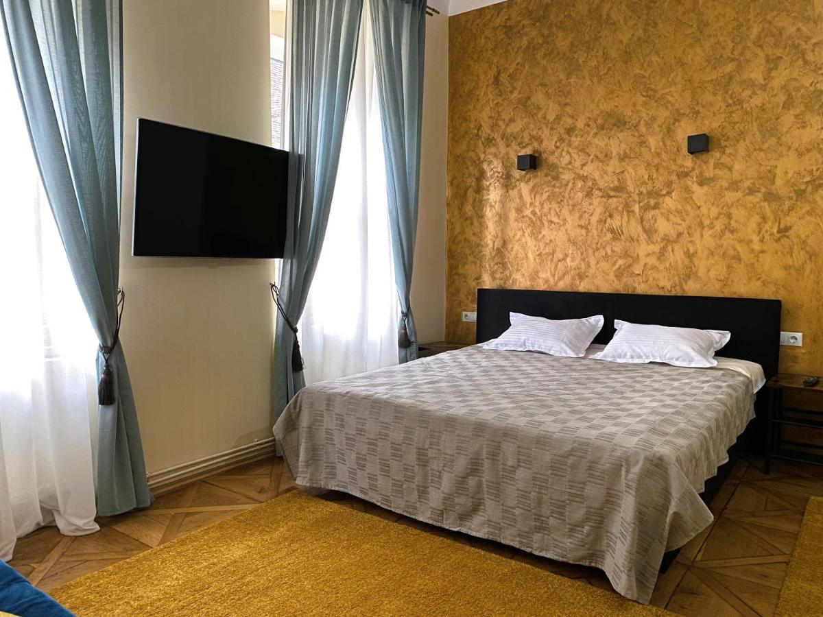 Boem 2 Sibiu Old Town Apartment Luaran gambar